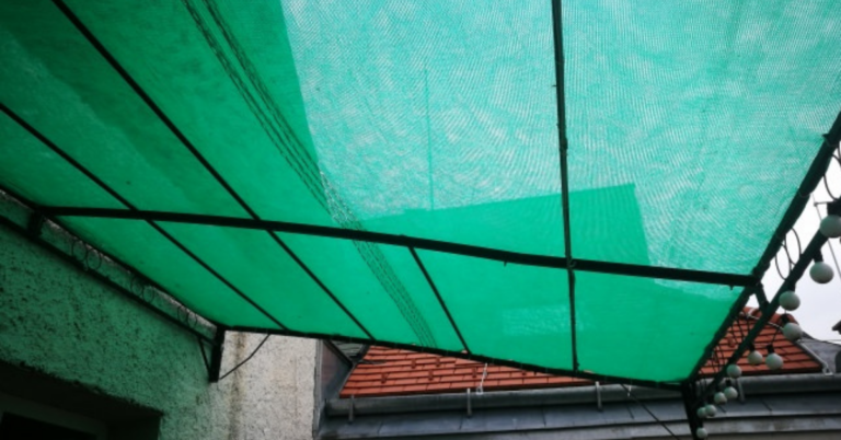 How Dust Control Netting Helps in Reducing Airborne Particles on Construction Sites