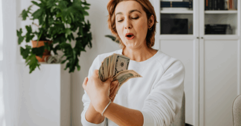 Everything You Need to Know Before Choosing a Money Lender Singapore